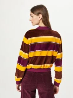 OBEY Polos T-shirt Georgia Femme Jaune / Bordeaux -Pas Cher Univers T-shirt Magasin 03b4090d226524817d6b00bcf1d96745