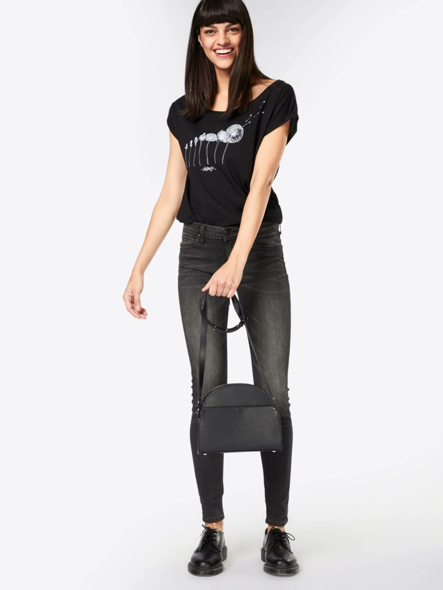 Iriedaily T-shirts T-shirt Evolution Femme Noir 7 Iriedaily T-shirts T-shirt Evolution Femme Noir – Image 5