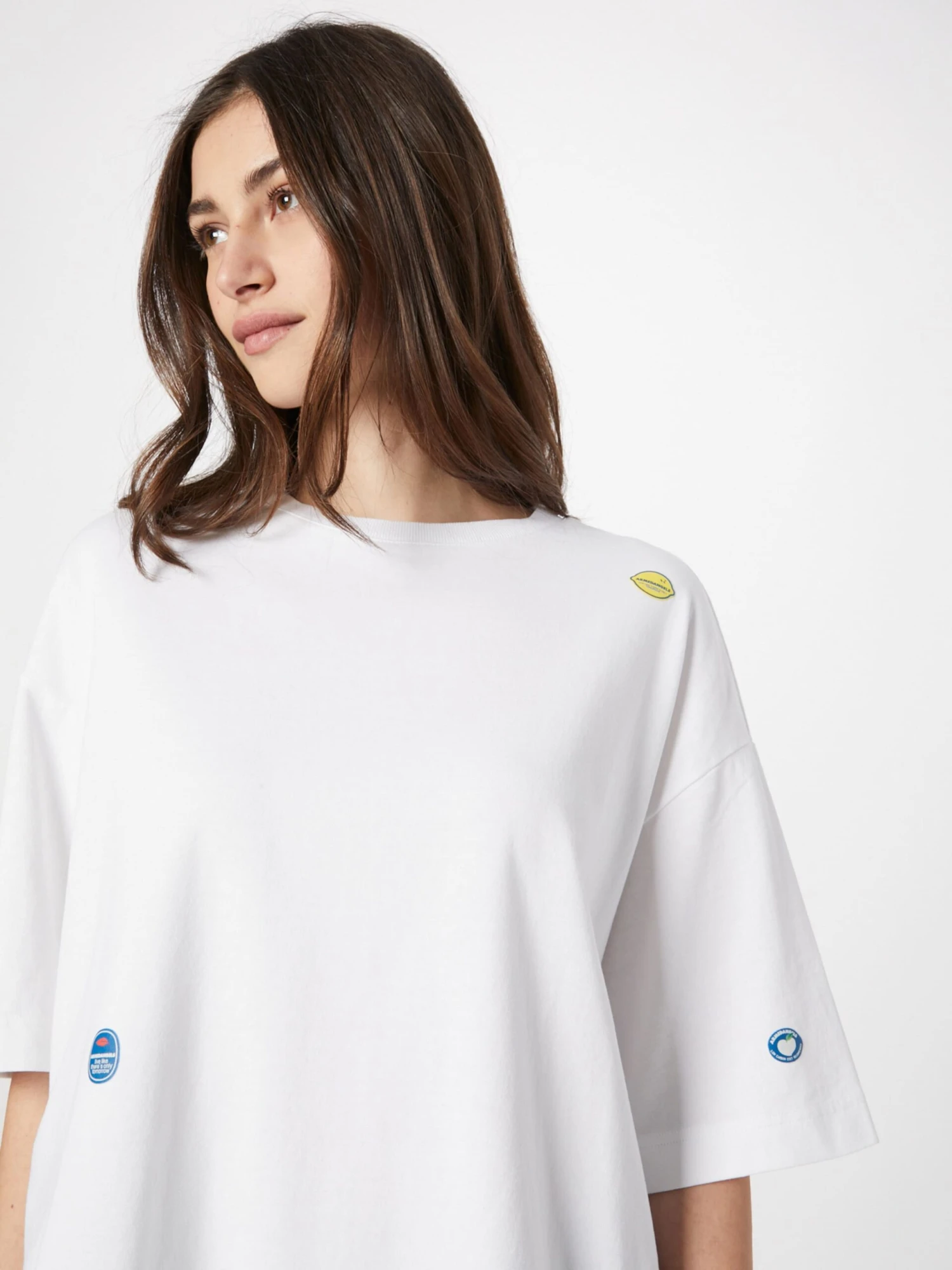 Armedangels T-shirts Oversize T-shirt Oversize LAURI Femme Blanc 4 Armedangels T-shirts Oversize T-shirt Oversize LAURI Femme Blanc – Image 2