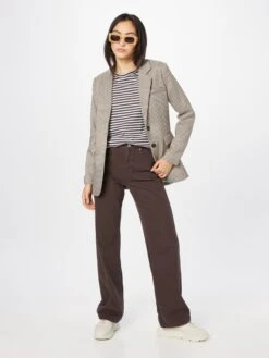 ESPRIT T-shirts à Manches Longues T-shirt Femme Anthracite -Pas Cher Univers T-shirt Magasin 2d0d8f19bdc294495703b76634f01471