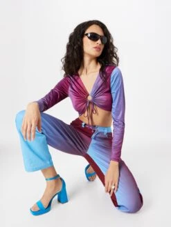 T-shirts à Manches Longues T-shirt Hosana Asta Femme Bleu -Pas Cher Univers T-shirt Magasin 2e6f0b8c5c0eab8b3c73382c4564fe18