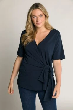 Ulla Popken T-shirts T-shirt Femme Marine -Pas Cher Univers T-shirt Magasin 31d87aae6afcd1f04bbbb0d9416e58d1