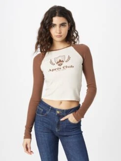 Hollister T-shirts à Manches Longues T-shirt Femme Brocart -Pas Cher Univers T-shirt Magasin 36513f2b102657ece5bf2dc5861d6316