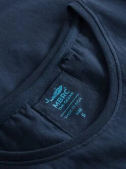 T-shirts T-shirt Ocean Femme Bleu Foncé -Pas Cher Univers T-shirt Magasin 37ad3c5892daac72db426fbc40e84f47