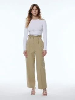 EDITED T-shirts à Manches Longues T-shirt Zilly Femme Blanc -Pas Cher Univers T-shirt Magasin 3a82fd7932afad091c05b6706f6c8973