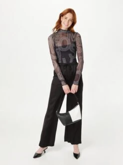 Moves T-shirts à Manches Longues T-shirt Filana Femme Noir -Pas Cher Univers T-shirt Magasin 420bb6bd51608cfc915713a04b5b5ddd