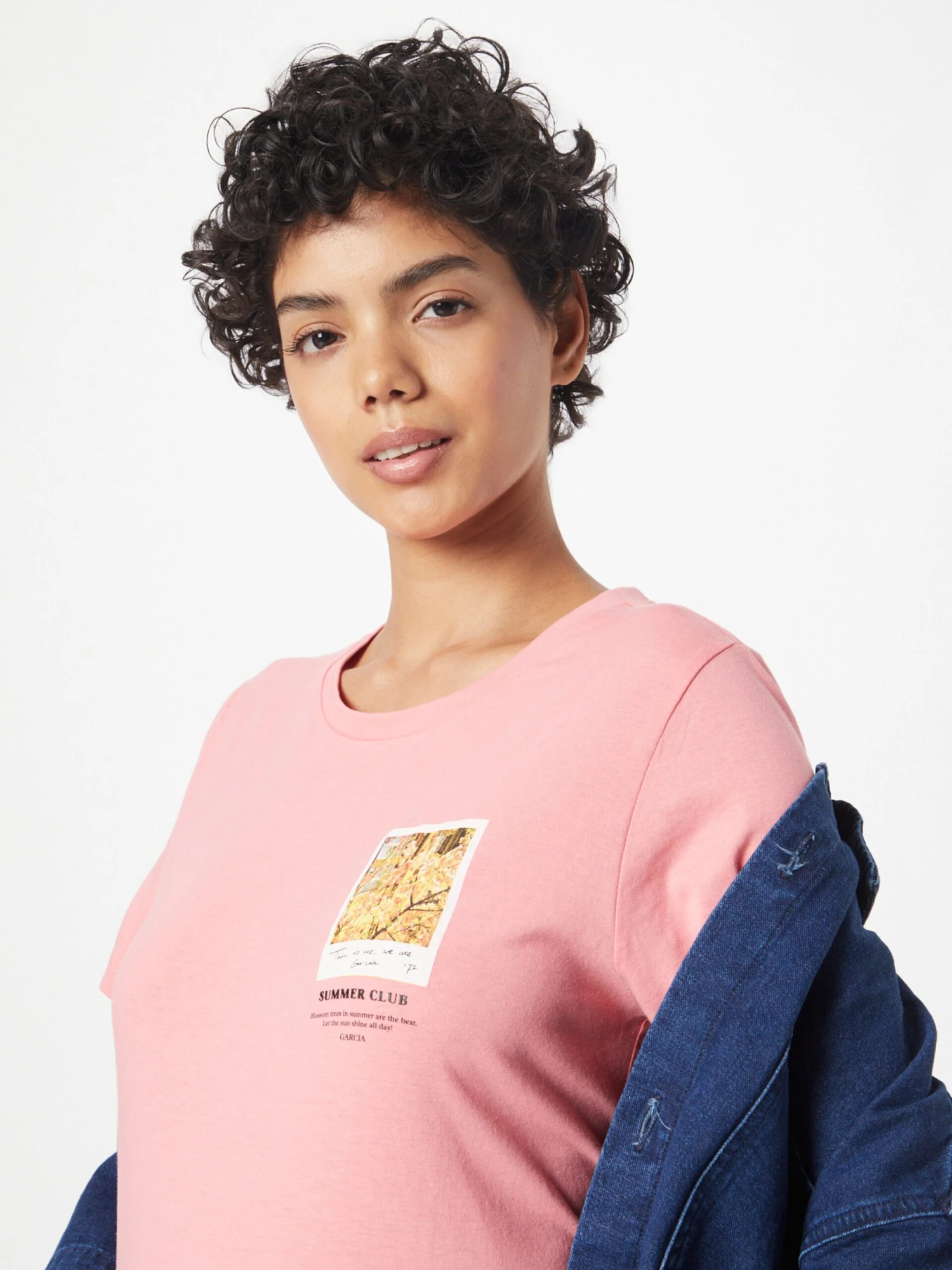 Garcia T-shirts T-shirt Femme Rose Clair 4 Garcia T-shirts T-shirt Femme Rose Clair – Image 2