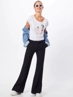 Iriedaily T-shirts T-shirt Pingulax Femme Blanc 11 Iriedaily T-shirts T-shirt Pingulax Femme Blanc -Pas Cher Univers T-shirt Magasin 52077f4ae2db5ec3eef0677c6a755d40