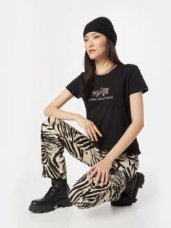 Alpha Industries T-shirts T-shirt Crystal Femme Noir -Pas Cher Univers T-shirt Magasin 5aa637027e2d56fcb78b956371a693ca