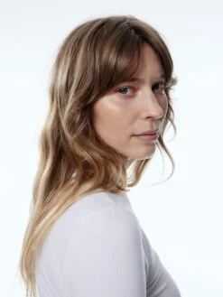 EDITED T-shirts à Manches Longues T-shirt Zilly Femme Blanc -Pas Cher Univers T-shirt Magasin 5e96fe4ad03c8951c0594e9b2e46152a