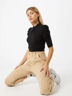 ONLY T-shirts à Manches 3/4 T-shirt ONLLIVE Femme Noir -Pas Cher Univers T-shirt Magasin 5f56099651c0552edaced7e32f967928