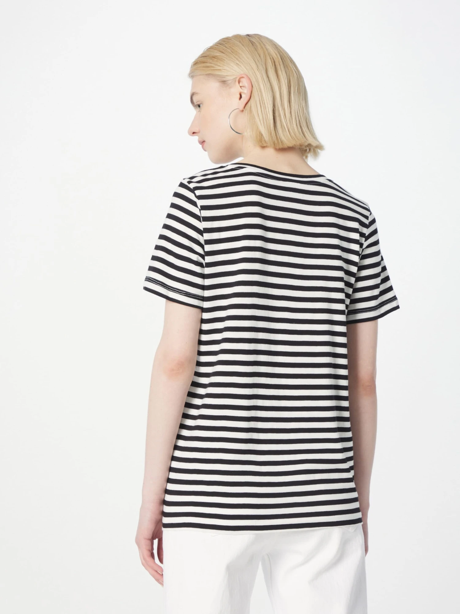 S.Oliver T-shirts T-shirt Femme Noir / Blanc 5 S.Oliver T-shirts T-shirt Femme Noir / Blanc – Image 3