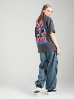 Scotch & Soda T-shirts Oversize T-shirt Oversize Femme Noir -Pas Cher Univers T-shirt Magasin 68724dc5b1d9024f2596633f9be7f414