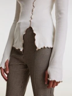 EDITED T-shirts à Manches Longues T-shirt Alisa Femme Marron / Blanc -Pas Cher Univers T-shirt Magasin 6afaaa80f0a4229fbf4abbf3fb049084