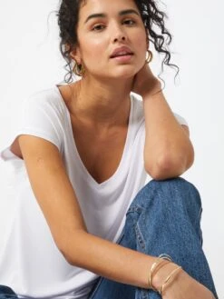 Vero Moda T-shirts T-shirt Filli Femme Blanc -Pas Cher Univers T-shirt Magasin 6bc1d4fabc6b8f08a955baa4029dc3d9