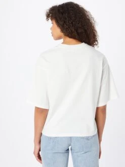 S.Oliver T-shirts Oversize T-shirt Oversize Femme Blanc Cassé -Pas Cher Univers T-shirt Magasin 6fd9aac4c99fb7cf1c1c3d7aec95e17e