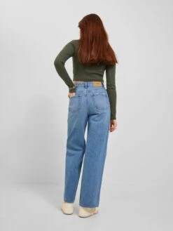 JJXX T-shirts à Manches Longues T-shirt Feline Femme Kaki -Pas Cher Univers T-shirt Magasin 7248028ef7ca25a221451bb7cc03aaed