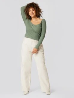 T-shirts à Manches Longues T-shirt Nicola Femme Vert -Pas Cher Univers T-shirt Magasin 73b5048e988cb5832d528454dab94f53