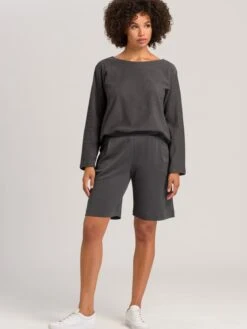 HANRO T-shirts à Manches Longues T-shirt Pure Comfort Femme Brun Foncé -Pas Cher Univers T-shirt Magasin 76ca77c184829e4f70c0fae8ab86db49