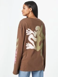 WEEKDAY T-shirts à Manches Longues T-shirt Femme Caramel -Pas Cher Univers T-shirt Magasin 79e7ec3667e91cbcc37ad208e951a52e