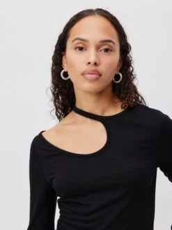 T-shirts à Manches Longues T-shirt Hendrieke Femme Noir -Pas Cher Univers T-shirt Magasin 8983123be88e773d0308e7ca670e780b