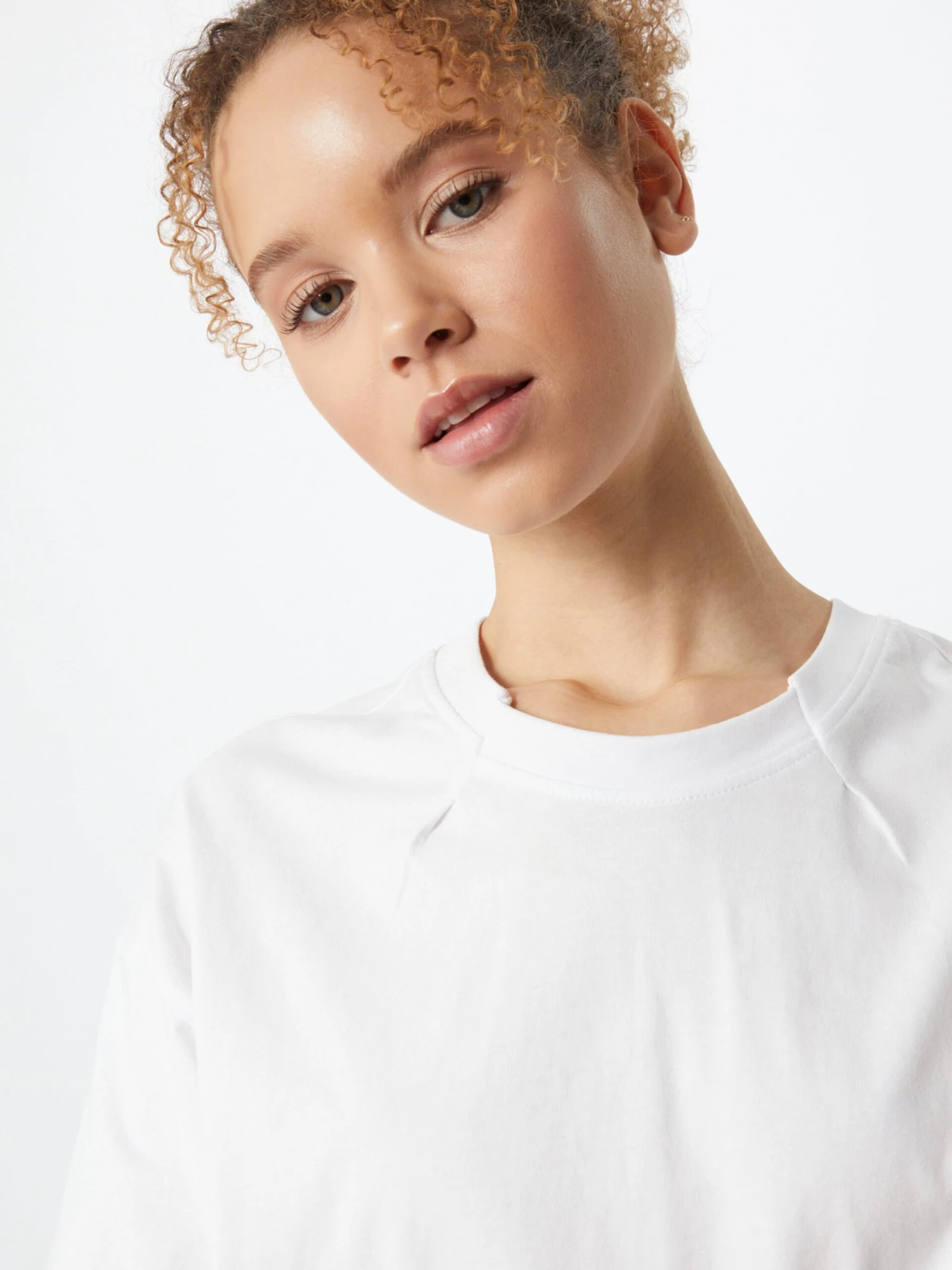 URBAN CLASSICS T-shirts Oversize T-shirt Oversize Femme Blanc 4 URBAN CLASSICS T-shirts Oversize T-shirt Oversize Femme Blanc – Image 2