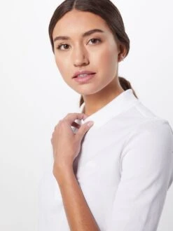Lacoste Polos T-shirt CHEMISE COL BORD-COTES MA Femme Blanc -Pas Cher Univers T-shirt Magasin 9035fb24d9f3a61a55f1f63ece9b9be1