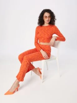 NLY By Nelly T-shirts à Manches Longues T-shirt Femme Melon / Rouge Clair -Pas Cher Univers T-shirt Magasin 9ad28ee69ae6de37d6329000357195e7