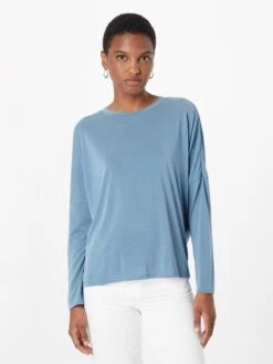 Monki T-shirts à Manches Longues T-shirt Femme Bleu Fumé 9 Monki T-shirts à Manches Longues T-shirt Femme Bleu Fumé -Pas Cher Univers T-shirt Magasin a2bc18d60ea4e5fe147a3a506993efad