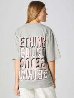 T-shirts T-Shirt Claas Femme Gris -Pas Cher Univers T-shirt Magasin d0156eb2658735bfded3dc01b28a5d25