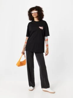 Hugo T-shirts Oversize T-shirt Oversize Drisela Femme Noir -Pas Cher Univers T-shirt Magasin dfb213e62cbcac8989785835a946254b