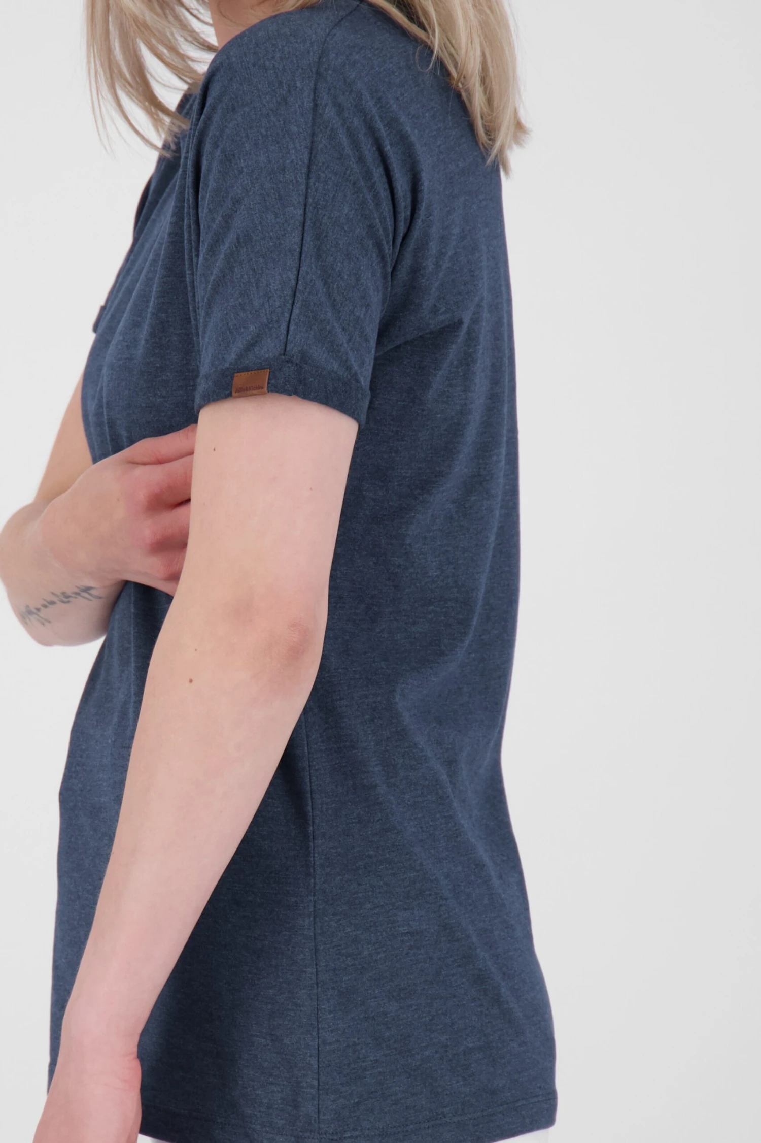 T-shirts T-shirt MalaikaAK Femme Marine 8 T-shirts T-shirt MalaikaAK Femme Marine – Image 6