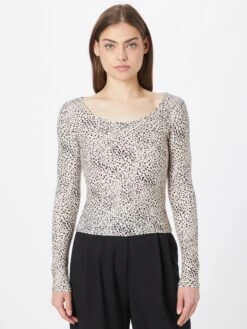 NASTY GAL T-shirts à Manches Longues T-shirt Femme Beige 9 NASTY GAL T-shirts à Manches Longues T-shirt Femme Beige -Pas Cher Univers T-shirt Magasin e0d5de542171cdceec17f8f4ab302c4f