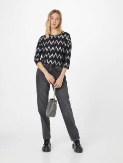 ONLY T-shirts à Manches 3/4 T-shirt NEW QUEEN Femme Noir Chiné 11 ONLY T-shirts à Manches 3/4 T-shirt NEW QUEEN Femme Noir Chiné -Pas Cher Univers T-shirt Magasin feddbff0fe325a509f46960f35e4a76c